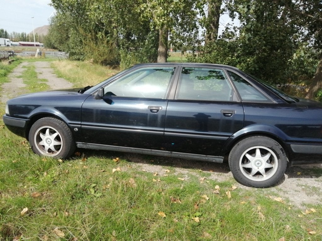 OLDTIMER  AUDI 80  Diesel, Auto's, Voorwielaandrijving, 4 deurs, Stof, 4 cilinders