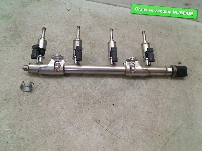 RAMPE D'INJECTION A1 Sportback (8XA / 8XF) (04E906036Q), Dhr. R. de Gouw, Audi, Utilisé, De Bloemendaal 21 21
5221 EB  'S HERTOGENBOSCH, NL