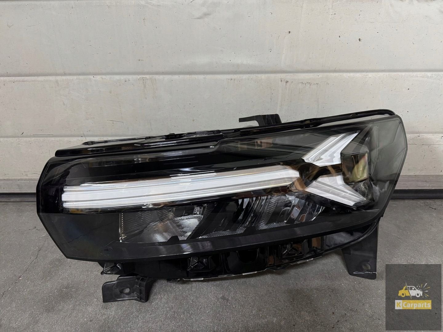 260603515R, Dacia Duster III VOLLEDIG LED-licht links, Dacia, Gebruikt, Automobile-Dacia SA, Dacia.contact@daciagroup.com