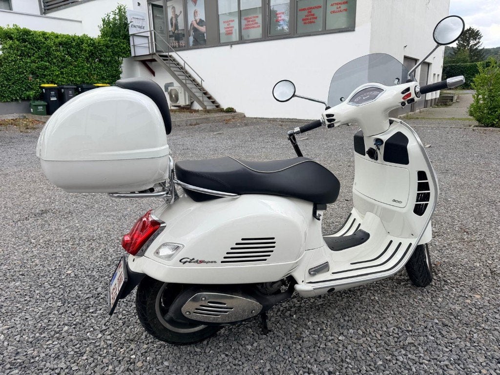 Scooter Vespa GTS Super 300 IE, Motos, Motos | Piaggio, 300 cm³, Scooter, Occasion, Particulier