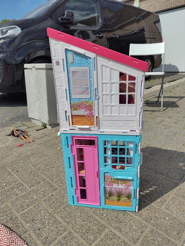 Barbie huis, Kinderen en Baby's, Ophalen, Zo goed als nieuw, Poppenhuis