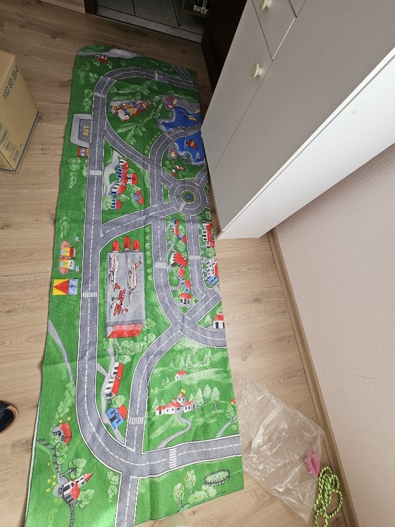 een groen speelkleed met een stratenpatroon voor kinderen, Ophalen, Zo goed als nieuw