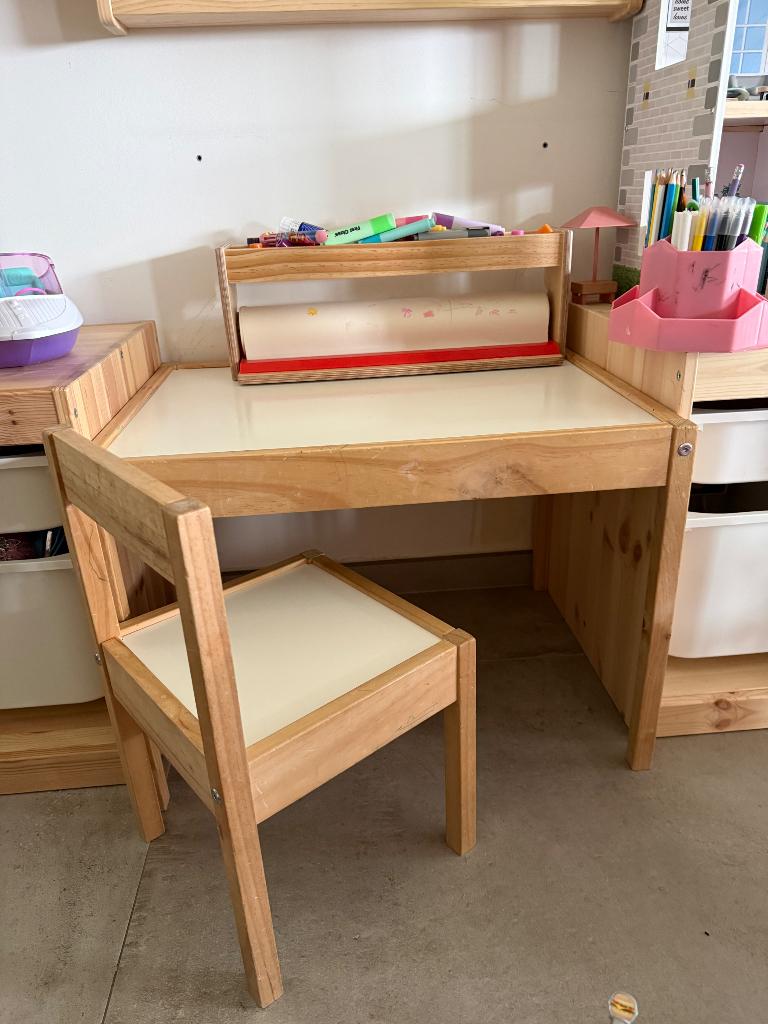 Table et 1 chaise enfant IKEA LATT, Enfants & Bébés, Chaises pour enfants, Enlèvement ou Envoi, Utilisé, Chaise de table