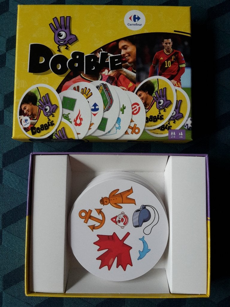 Nieuw spel Dobble pocket, 2-4 spelers, + 1 gratis promo, Enlèvement ou Envoi, Neuf