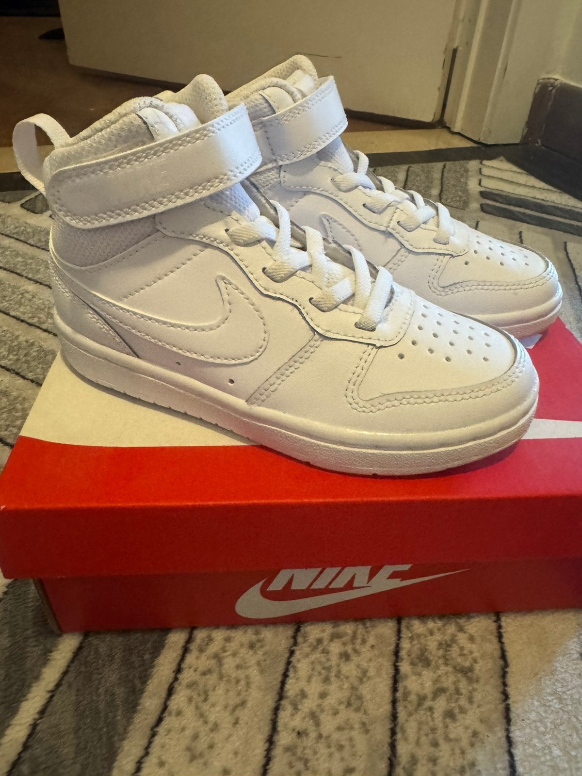 Nike schoenen maat 28, Ophalen, Nieuw