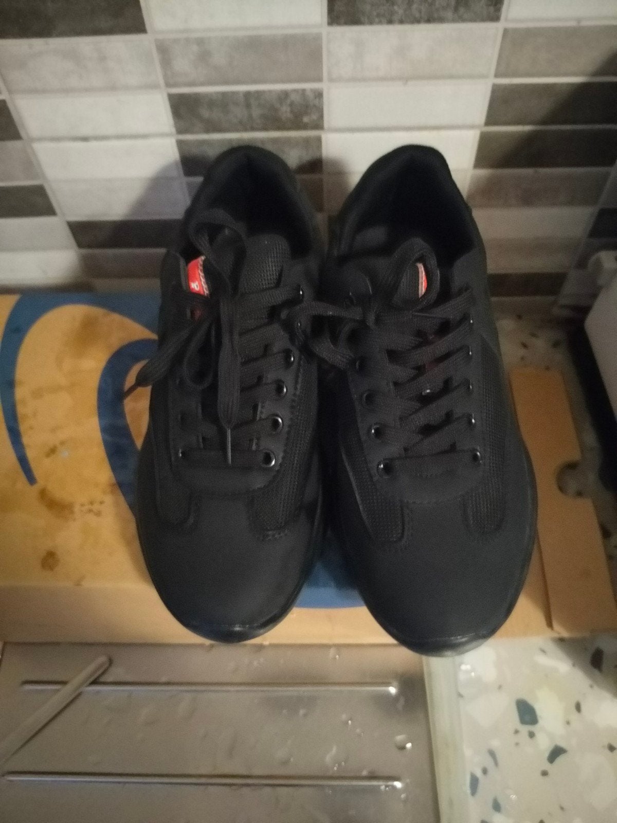 Prada ,Dior, Enlèvement ou Envoi, Neuf, Noir