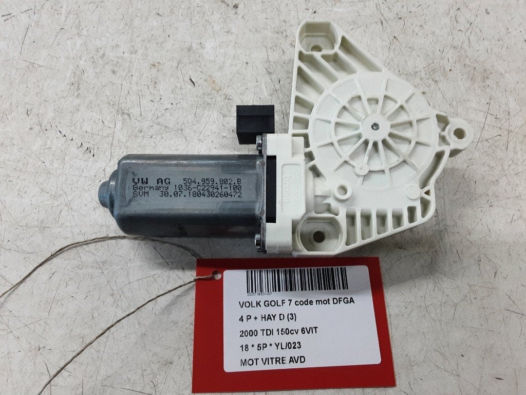 MOTEUR LEVE VITRE ELECTRIQUE AVANT DROIT Golf VII (AUA), Autos : Pièces & Accessoires, Volkswagen, Mevr. I. Hauben, Utilisé, Droite