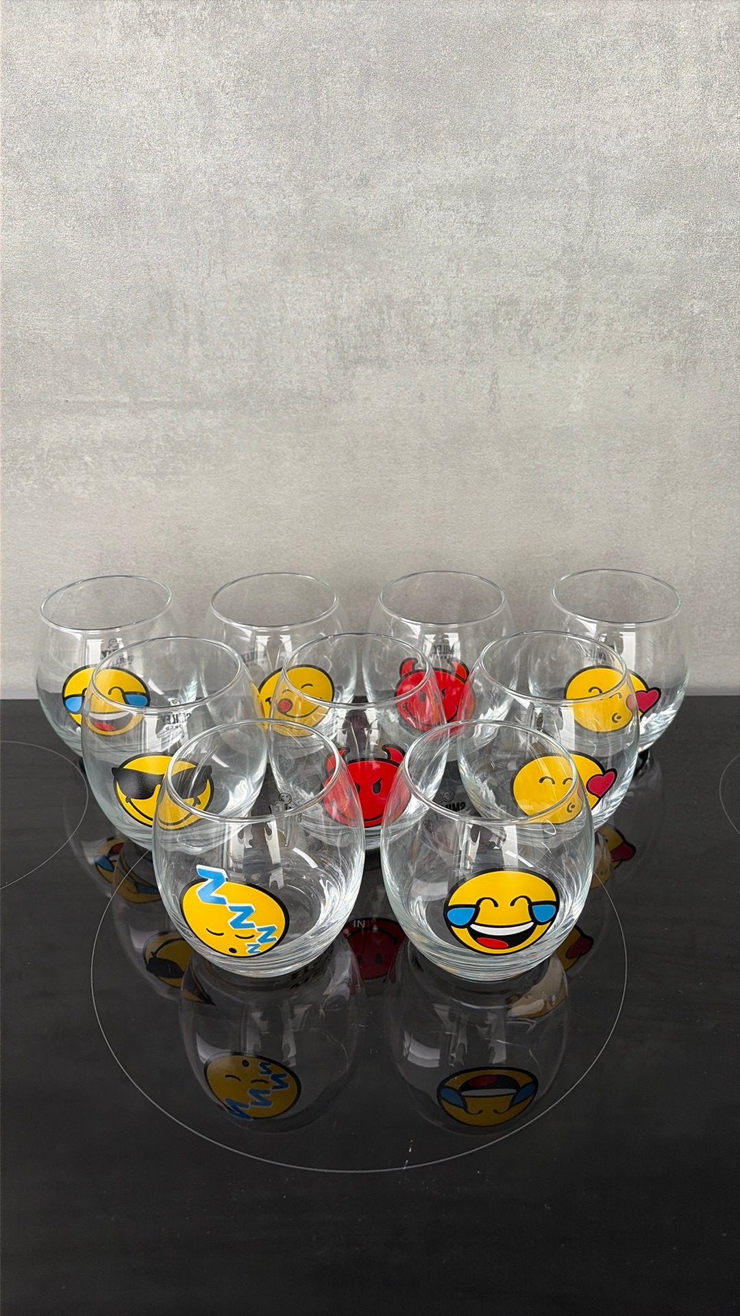 9 waterglazen met smiley, Ophalen, Nieuw, Waterglas