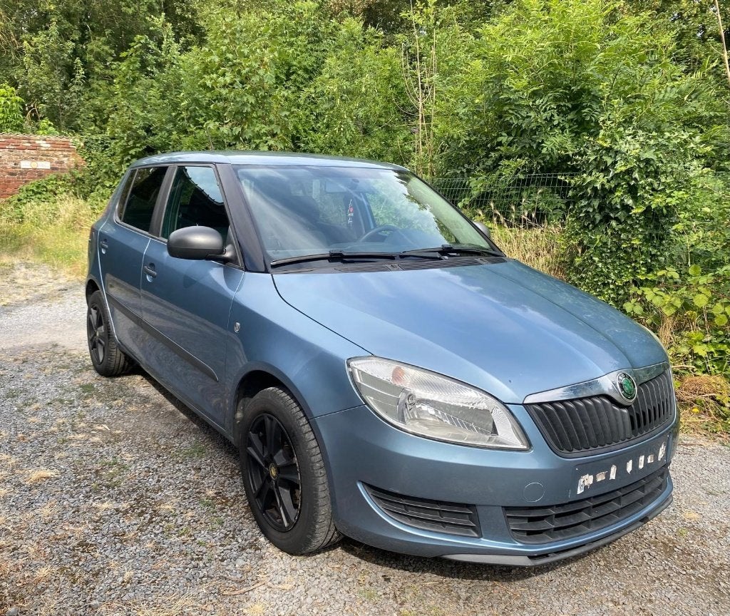 Skoda Fabia 1.6Tdi, Autos, Skoda, Electronic Stability Program (ESP), Achat, Boîte manuelle, Noir