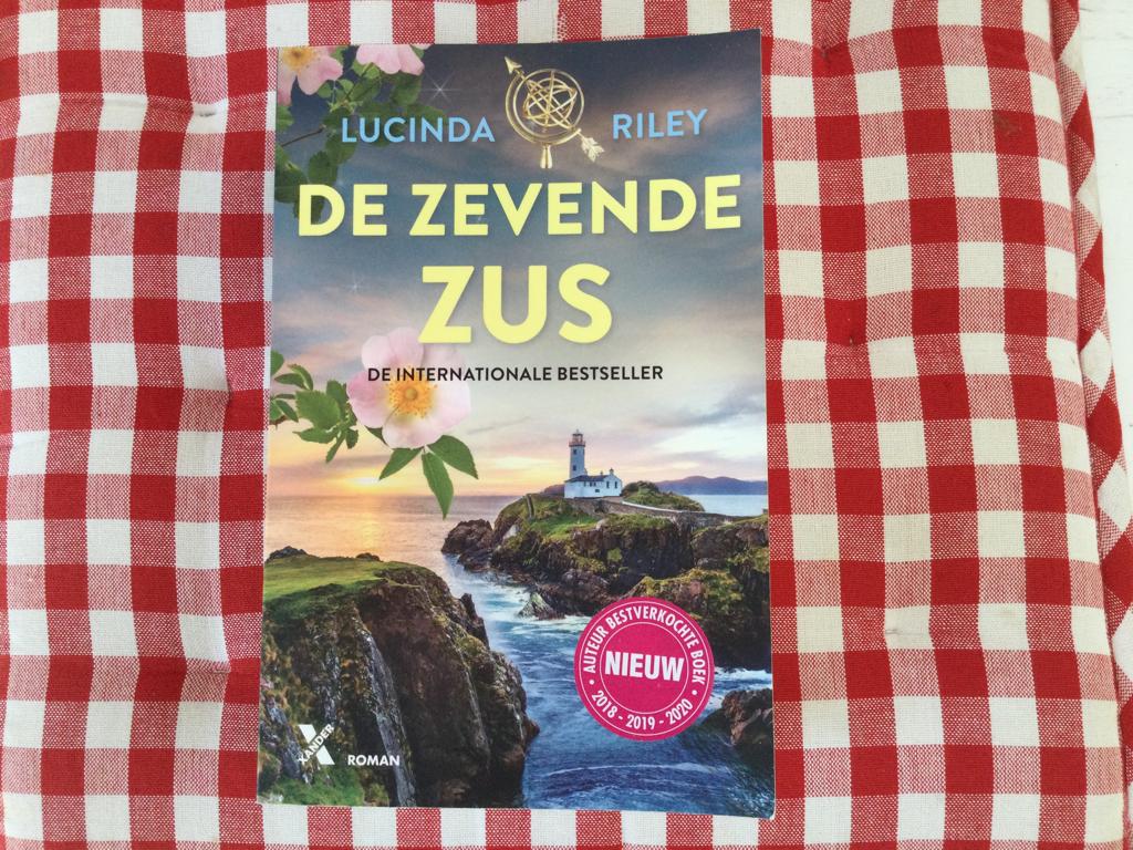 Roman, Ophalen, België, Lucinda Riley, Zo goed als nieuw