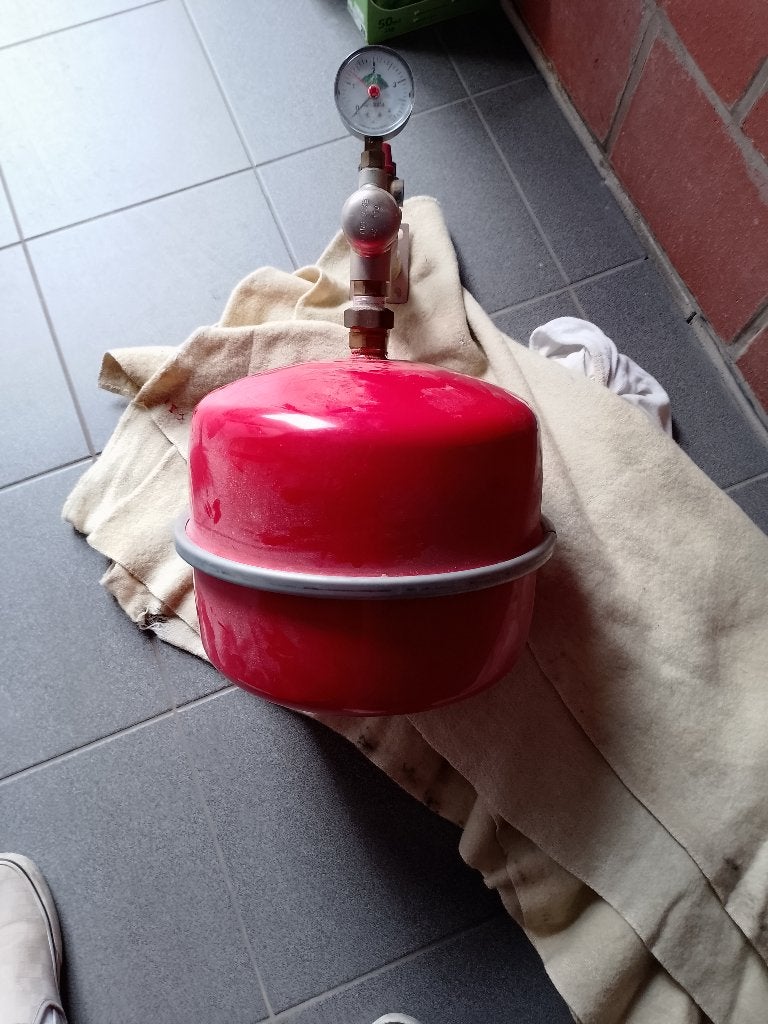 Expansie vat, Ophalen, Gebruikt, Aardgas, Minder dan 20 liter