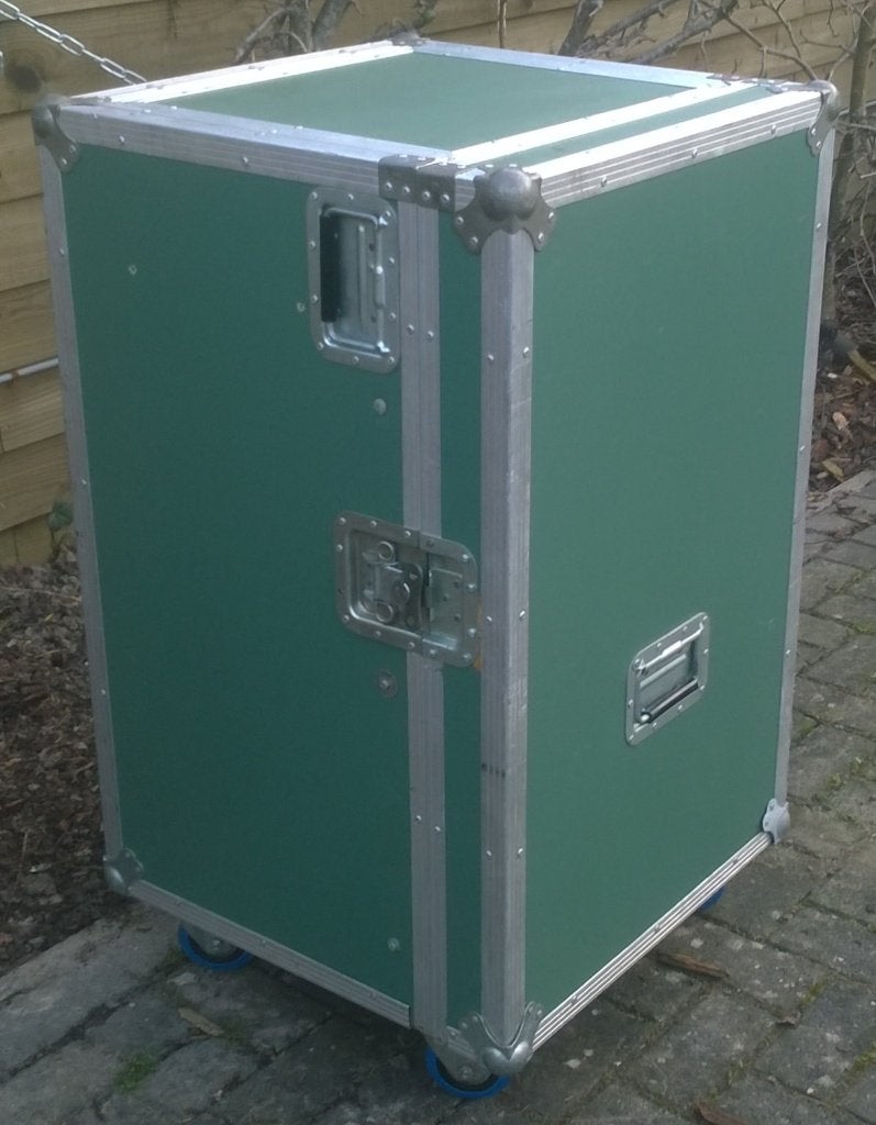 Mixer-rack op wielen 19 inch 16HE, Ophalen of Verzenden, Gebruikt, Overige instrumenten, Flightcase