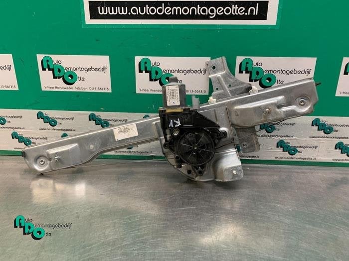 Mécanique vitre 4portes avant droite d'un Peugeot 208 (208, -, 3 mois de garantie, Utilisé, -