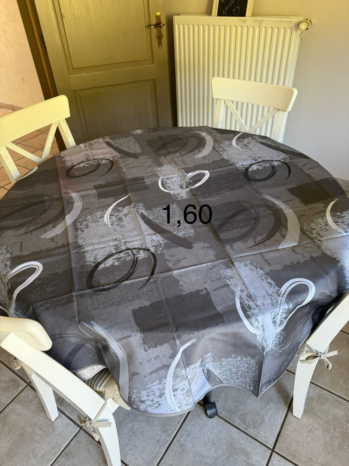Nappe ronde, Enlèvement ou Envoi, Comme neuf
