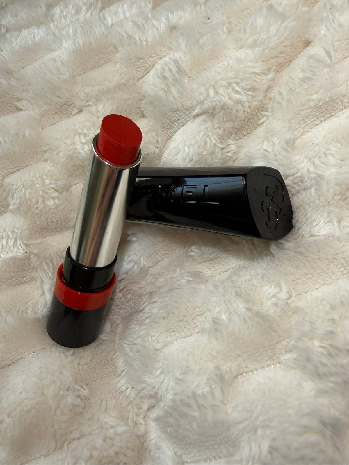 Lot de rouge à lèvres rimmel & revolution pro, Neuf, Maquillage, Lèvres, Brun