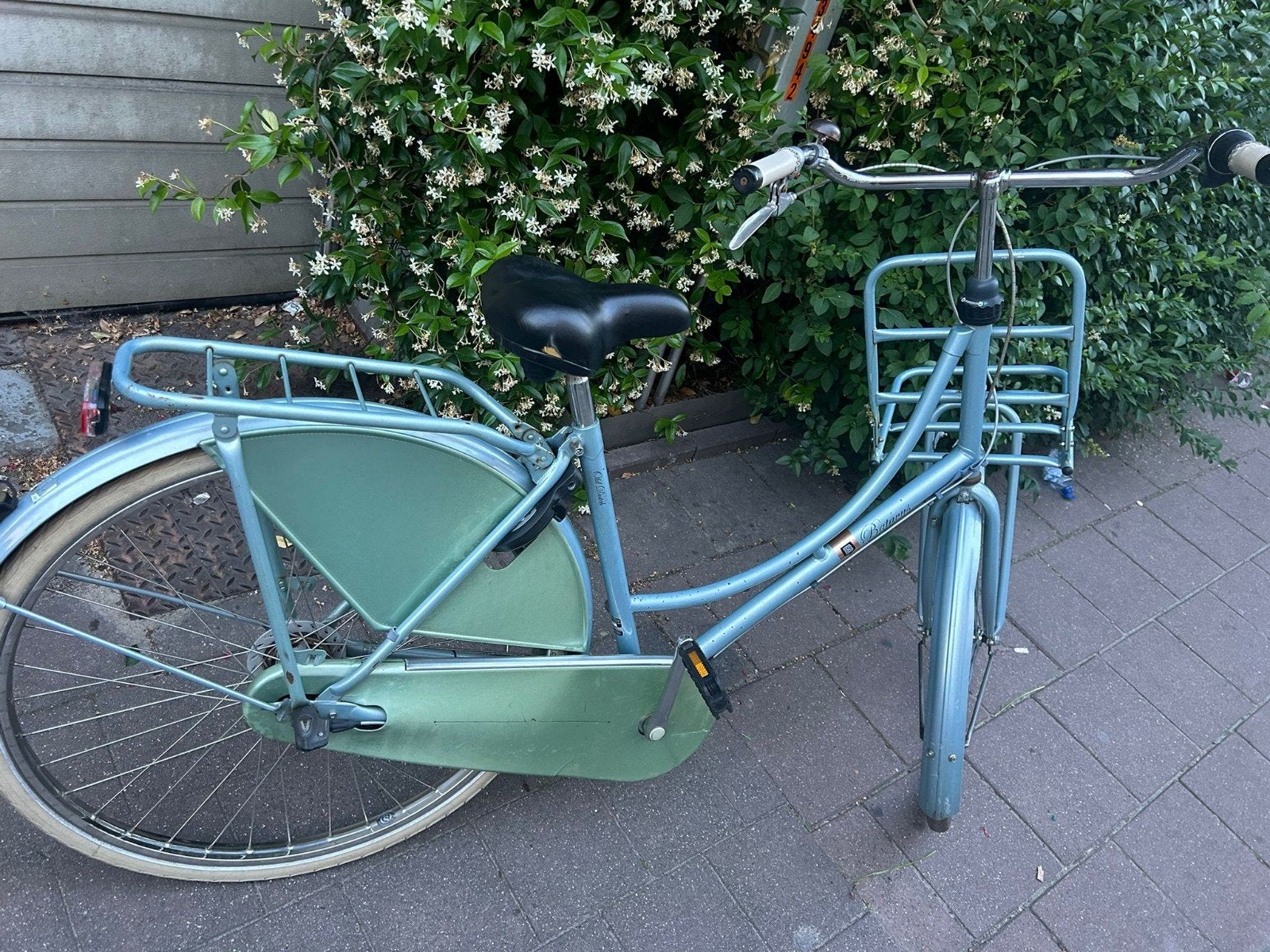 Fiets te koop!  Baby blauwe dames fiets, Fietsen en Brommers, Ophalen