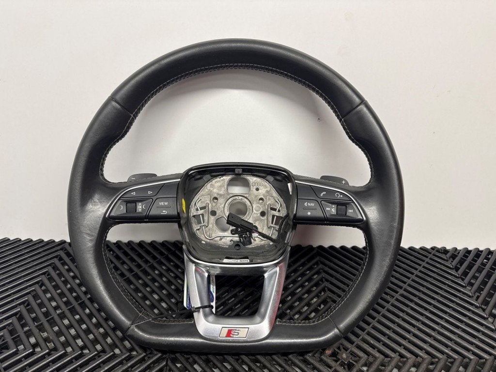 VOLANT DIRECTION Audi SQ5 (FYB / FYG) (01-2016/-), Auto-Union-Straße  1,
85057  Ingolstadt, DE, Info@audi.de, Audi, Utilisé