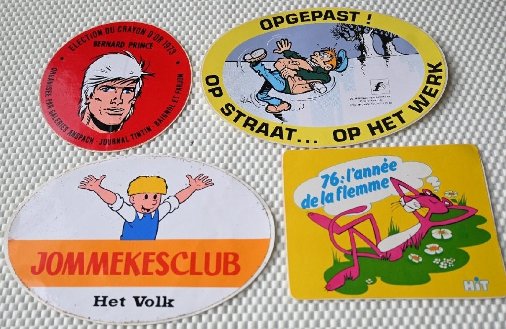Stickers / Strips en tekenfilms Jommeke Smurfen 40 st, Verzamelen, Verzenden, Gebruikt, Strip of Tekenfilm