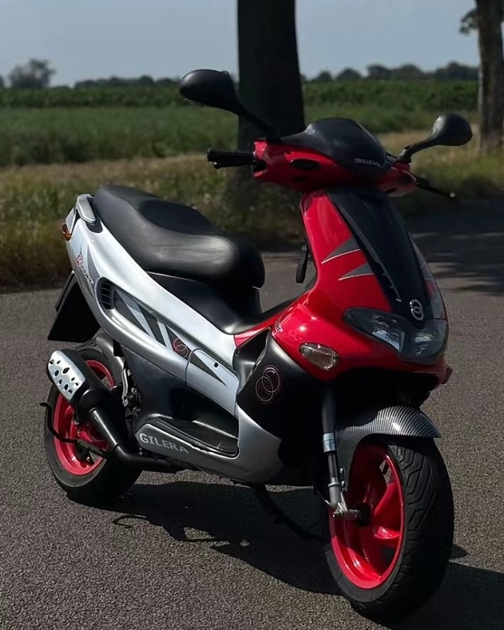 Gilera runner kappen gezocht zoals in foto!, Fietsen en Brommers, Ophalen, Zo goed als nieuw, Overige modellen