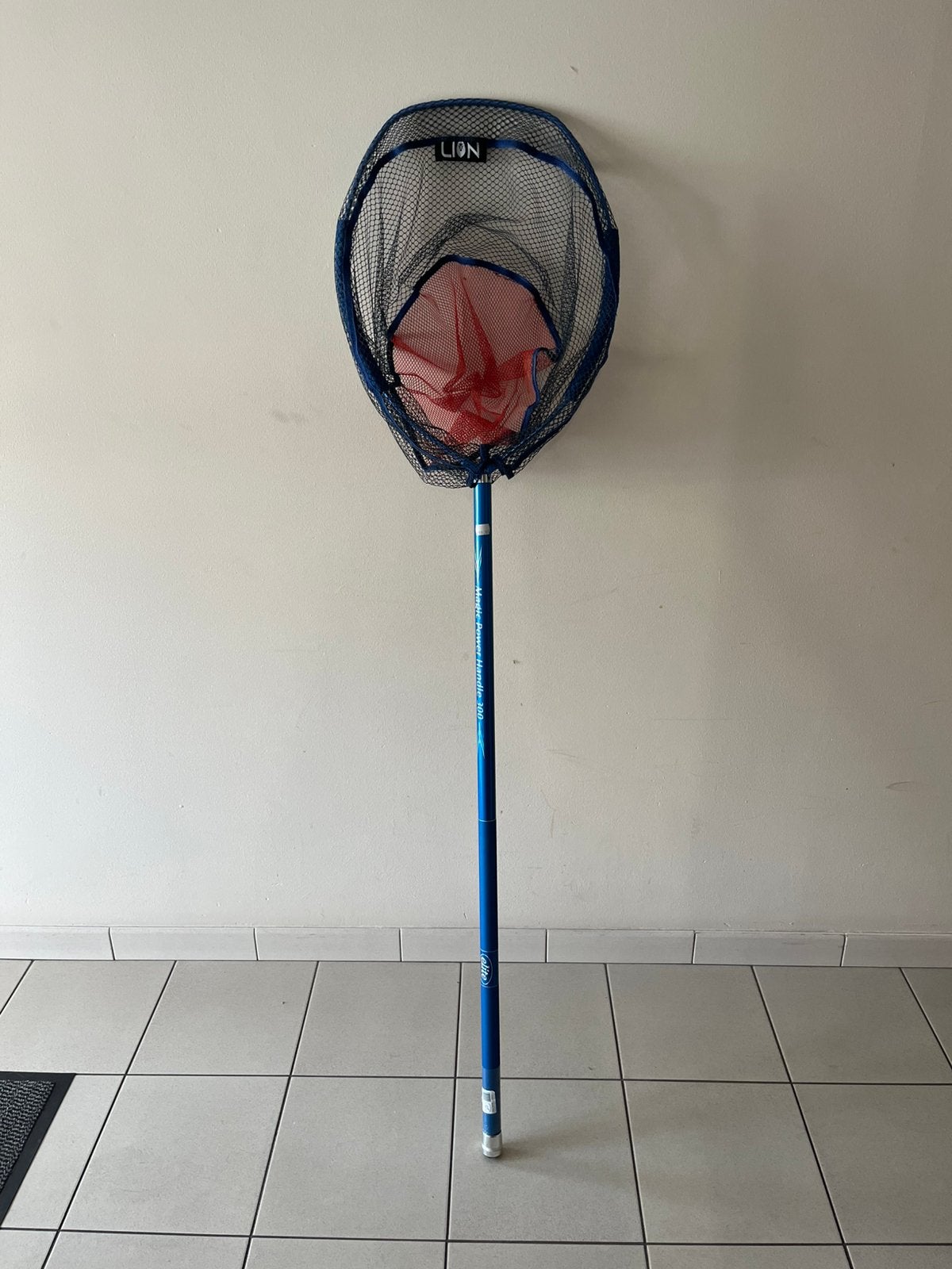Schepnet Lion + steel 3-dlg Elite Magic Power handle 300, Ophalen, Zo goed als nieuw