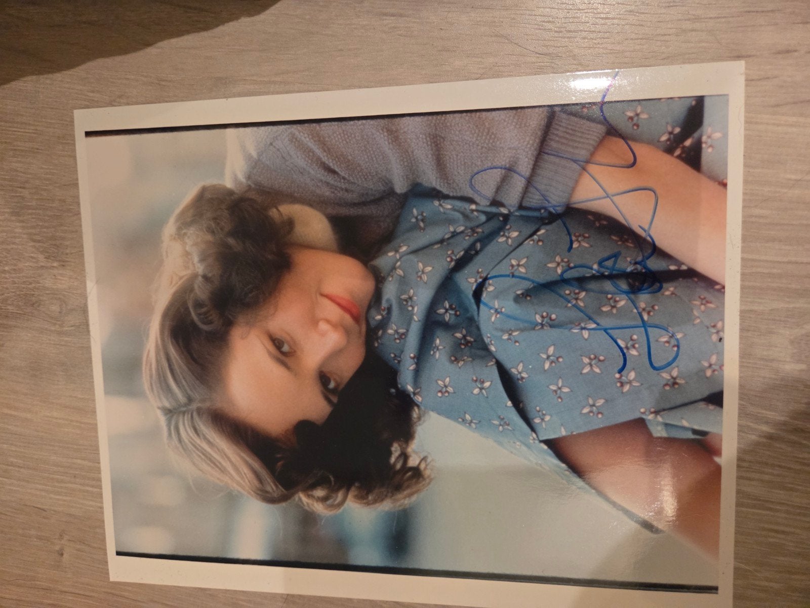Lea Thompson handtekening+Certificaat back to the future., Ophalen, Zo goed als nieuw, Foto of Kaart, Gesigneerd
