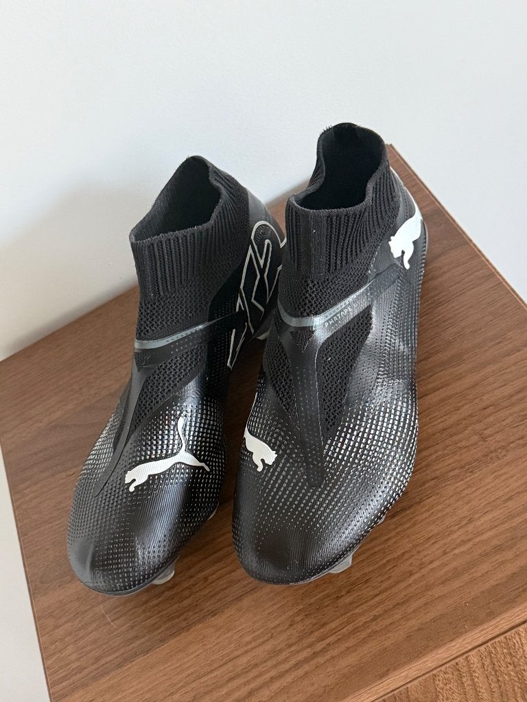 Chaussures de football Puma Future 7 Match+ LL — taille 40.5, Enlèvement ou Envoi, Comme neuf, Chaussures