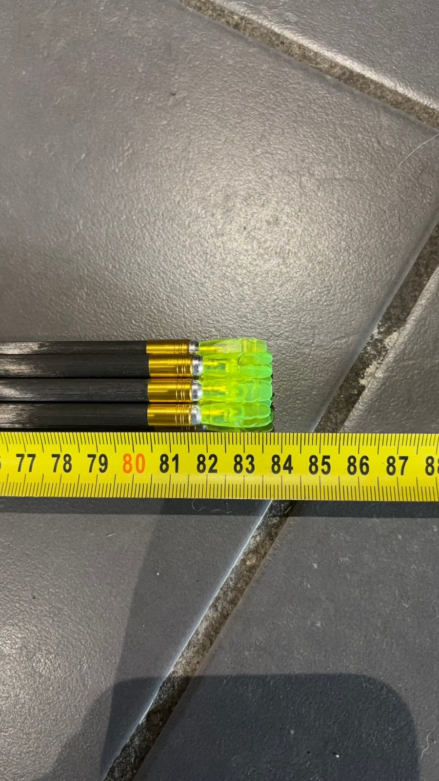 Gold Tip Pierce Tour – 10 flèches, Sport en Fitness, Ophalen of Verzenden, Gebruikt, Pijlen