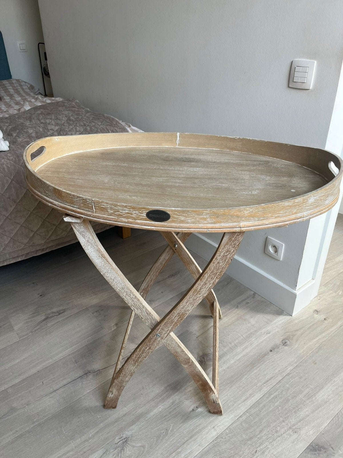 River maison dienblad op tafel, Ophalen