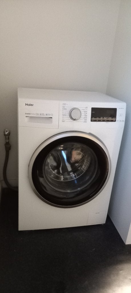 Witte Haier Wasmachine 84x60x50cm, Elektronische apparatuur, Wasmachines, Ophalen, Gebruikt, Minder dan 85 cm, Voorlader