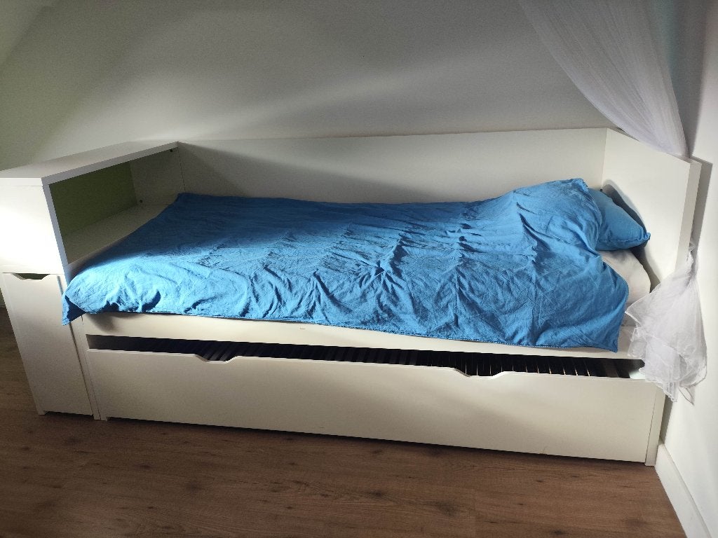 Bed met extra uitschuifbaar onderbed, 85 à 100 cm, Sommier à lattes, Enlèvement, 180 cm ou plus