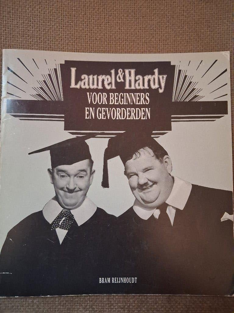 LAUREL & HARDY VOOR BEGINNERS EN GEVORDERDEN-BRAM REIJNHOUDT, Livres, Cinéma, Tv & Médias, Enlèvement ou Envoi