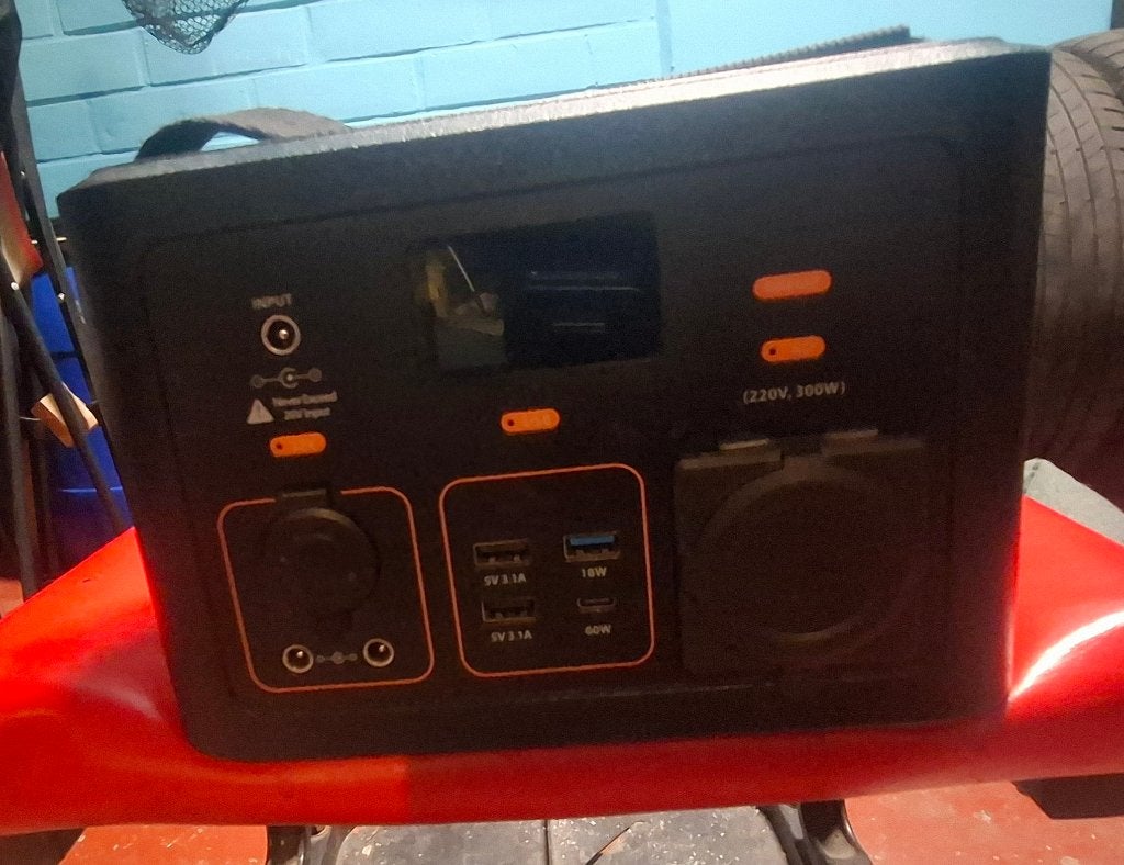 X- Torm, portable power station 300, Ophalen