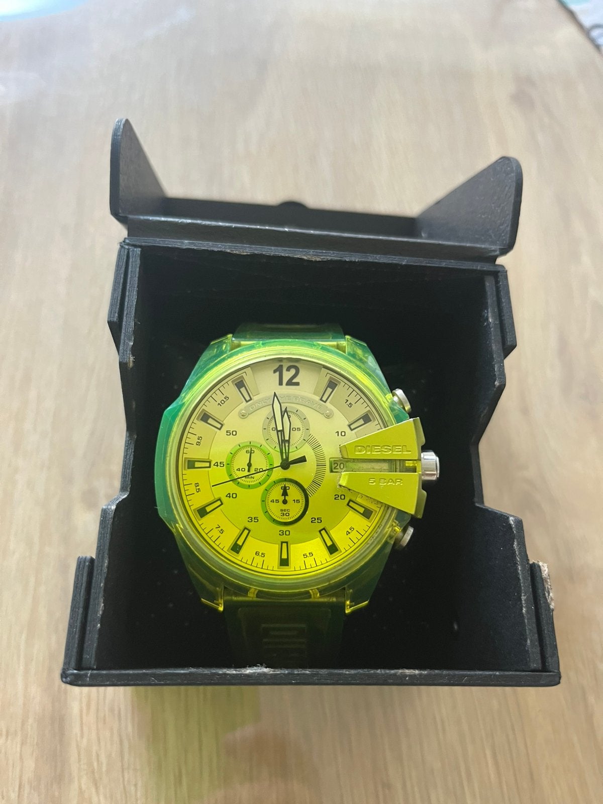 Montre Diesel, Enlèvement, Comme neuf