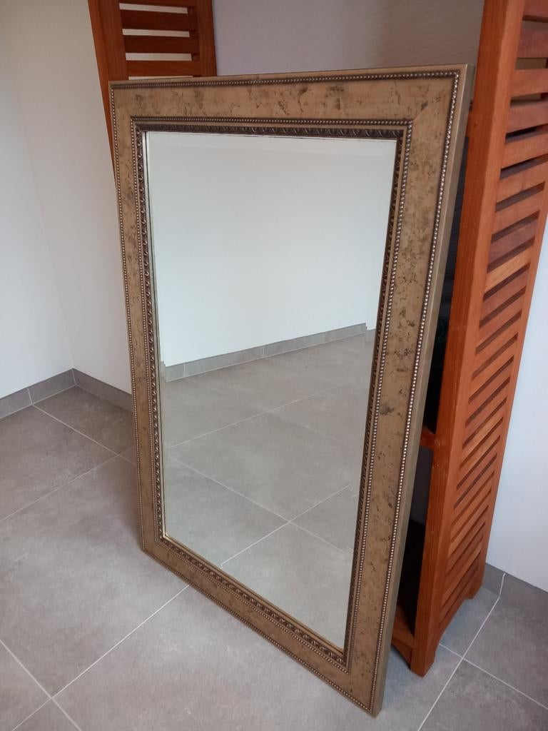 Miroir non endommagé, Enlèvement