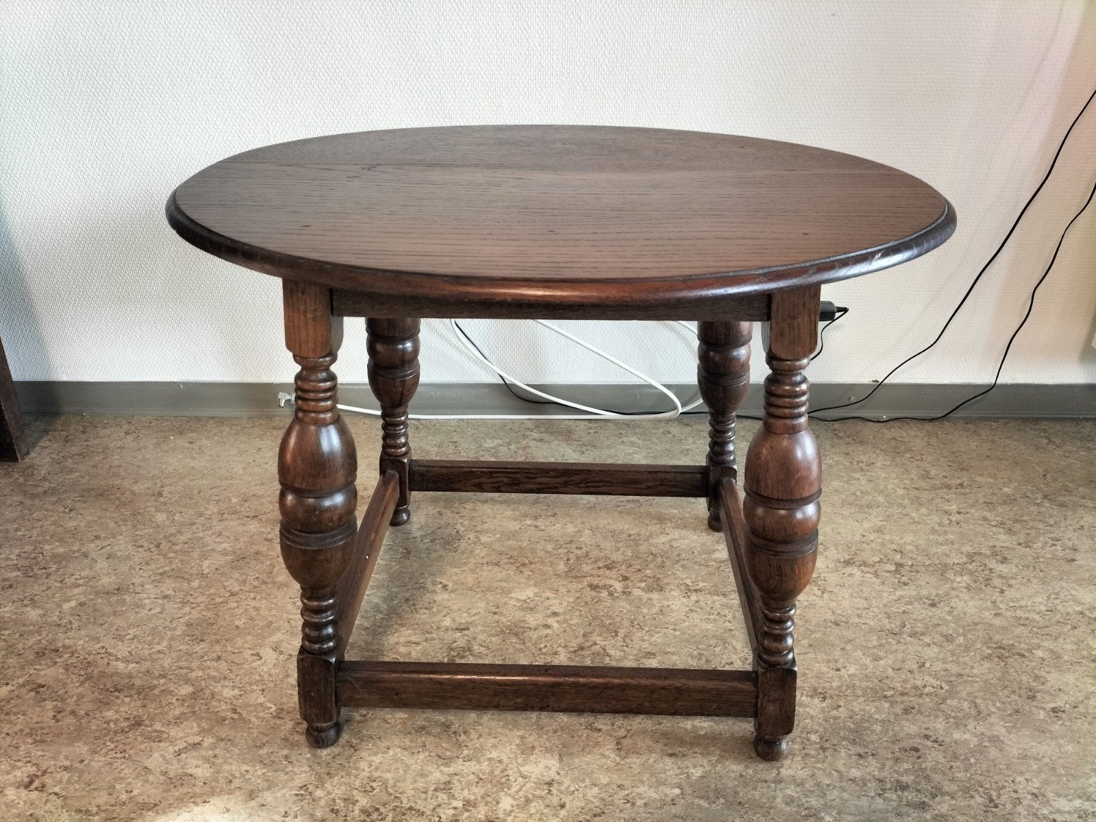 Rustieke ovale salontafel, Antiek en Kunst, Ophalen