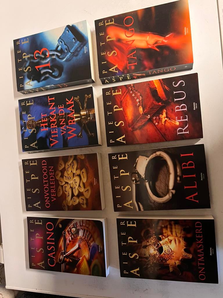 8 boeken van Pieter Aspe, Ophalen, Zo goed als nieuw