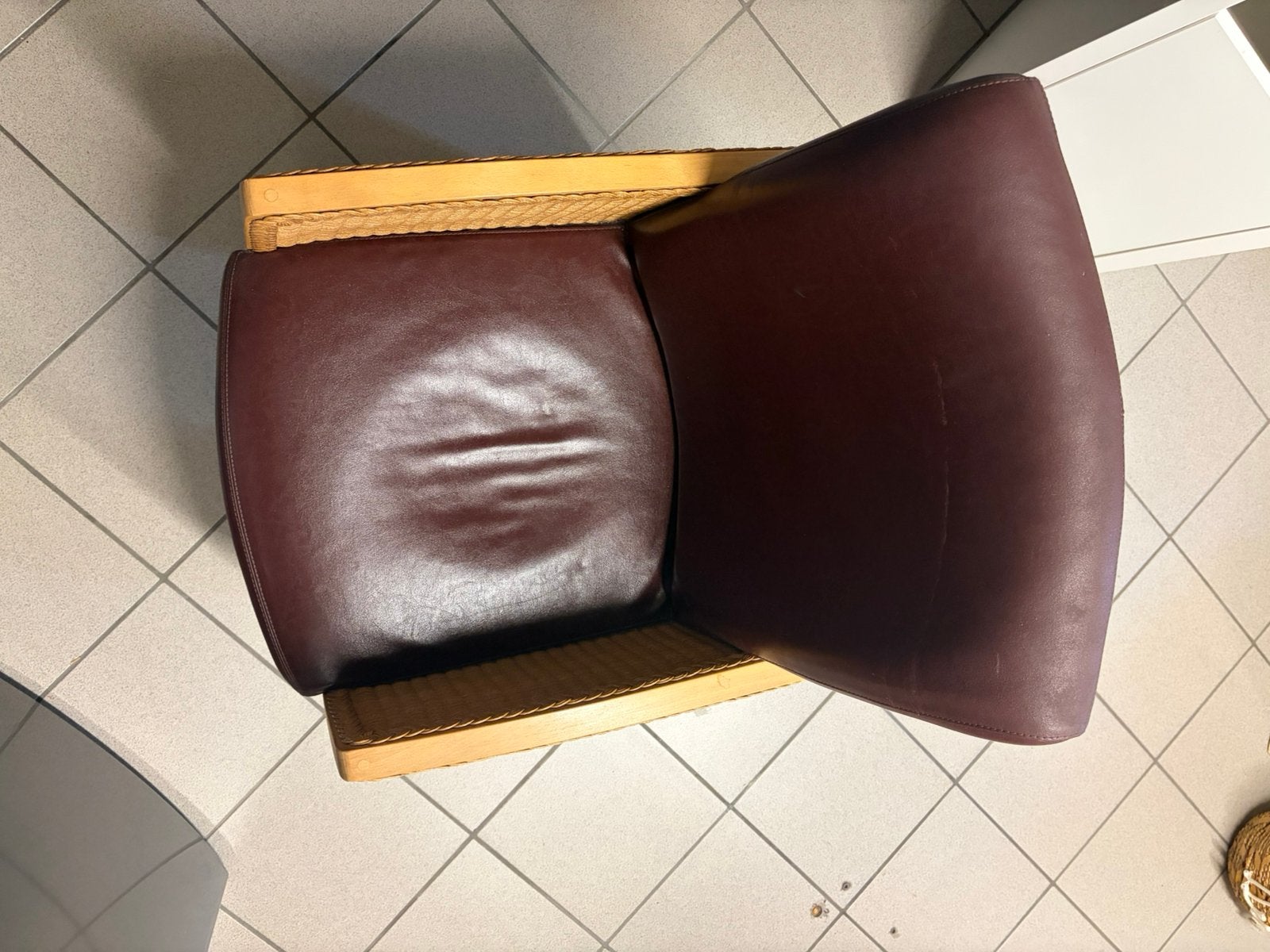 Gratis lederen stoelen, Enlèvement, Comme neuf