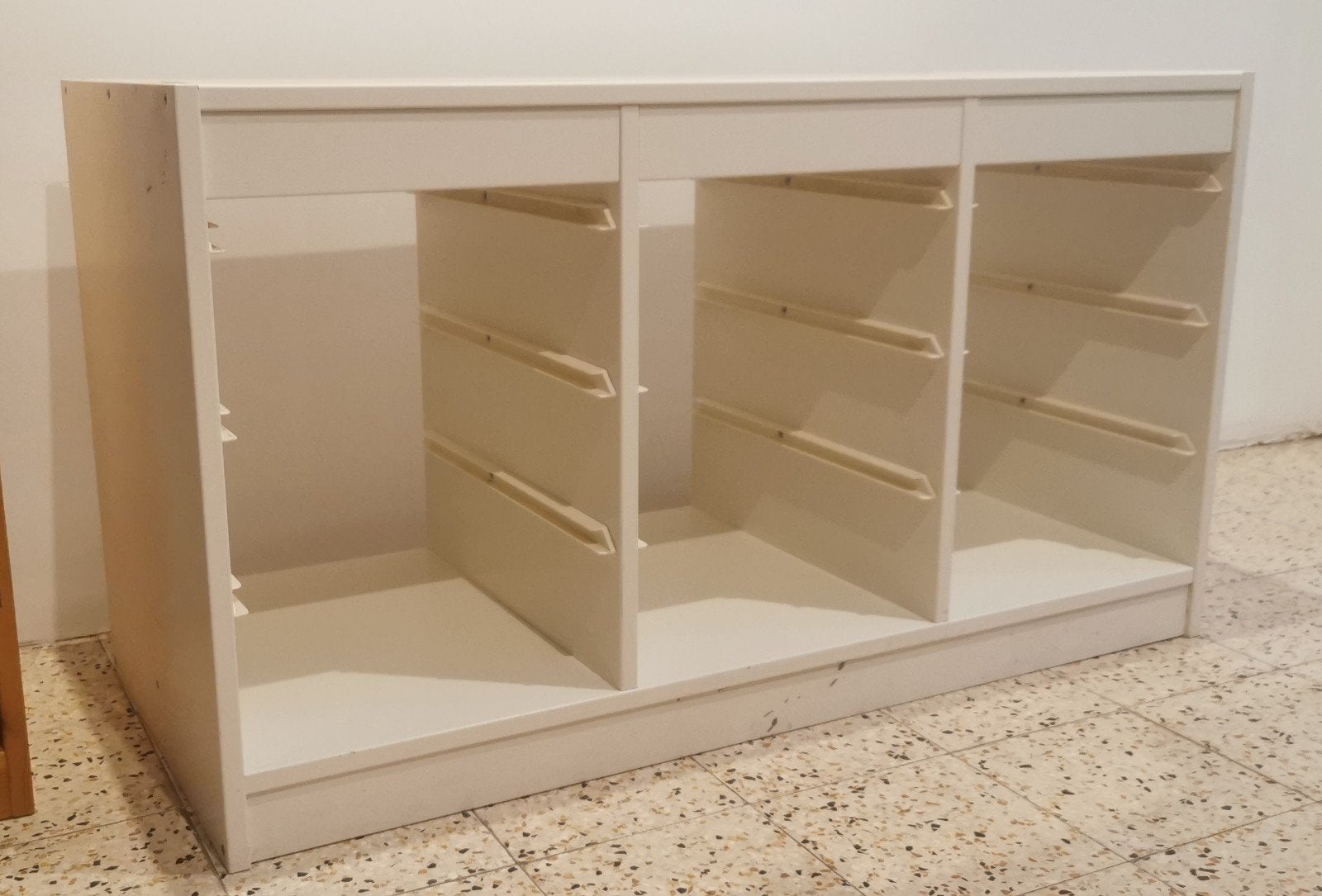 IKEA TROFAST-meubels, Ophalen