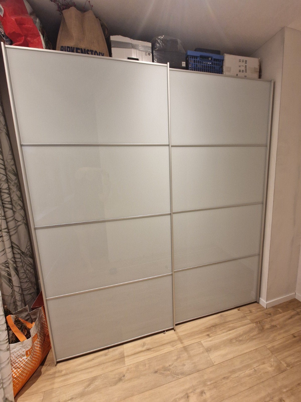 Gratis kast met schuifdeuren (200x221x68cm), Ophalen