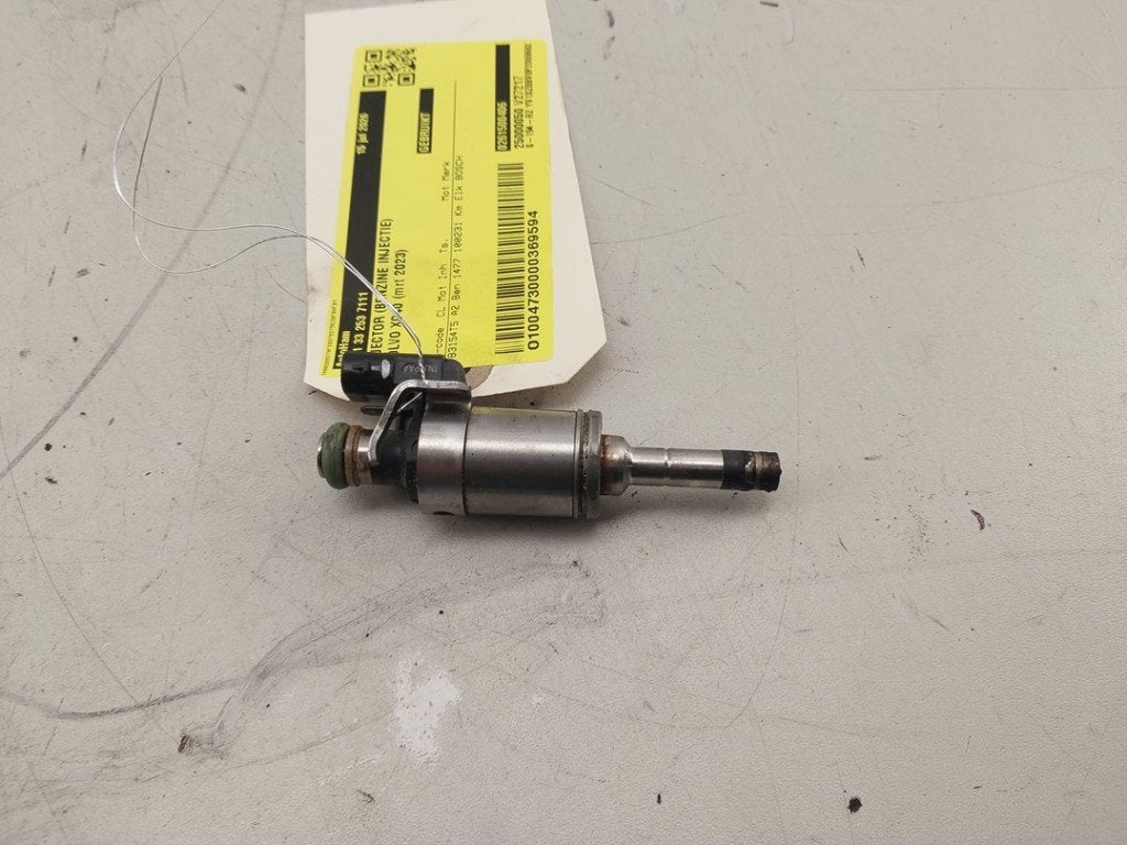 INJECTEUR Volvo XC40 (XZ) (01-2017/12-2022) (|32208203|), Robert Bosch AG, Robert-Bosch-Allee 1
74232  Abstatt, DE, Engineering@bosch.com