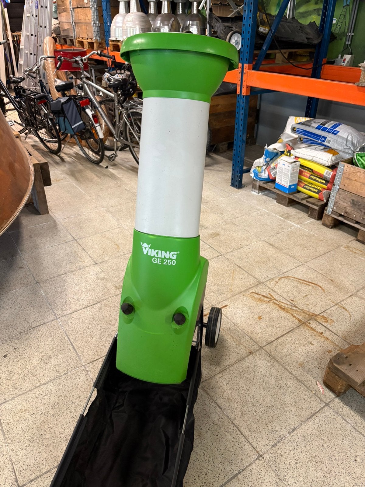 Hakselaar Viking GE250, Ophalen, Gebruikt, Elektrisch, Met opvangbak