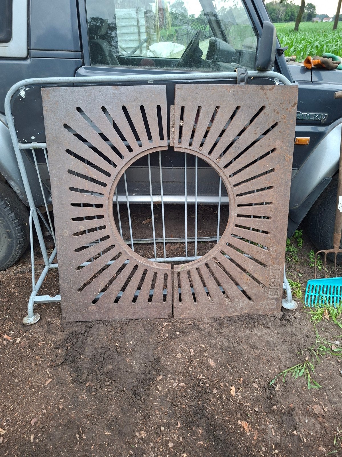 Boomrooster 1200x1200 dia600 gietijzer, Ophalen