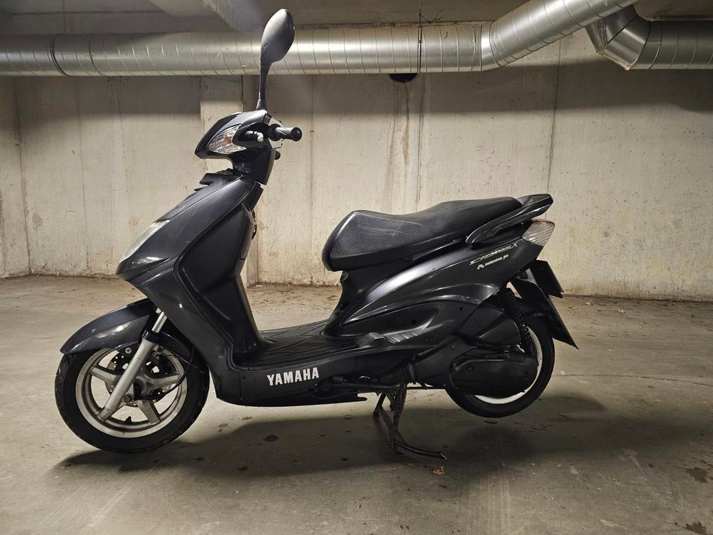 Yamaha 125cc nieuwe staat 1500eur, Fietsen en Brommers, Gebruikt, 125 cc, Ophalen of Verzenden