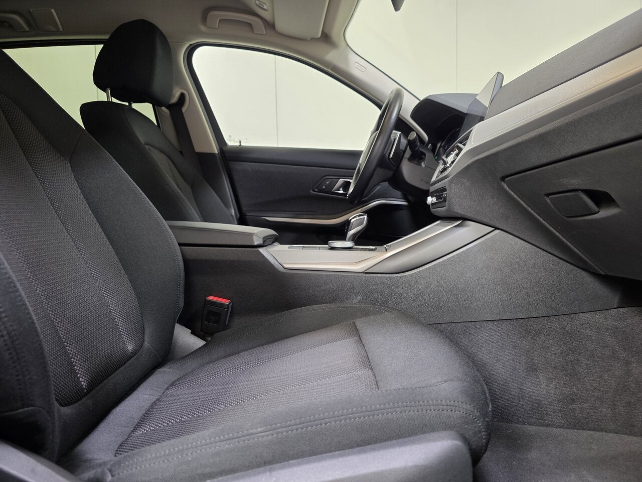 BMW 330 e Hybrid Autom. - GPS - Topstaat! 1Ste Eig!, 0 min, Parkeersensor, 0 kg, Zwart