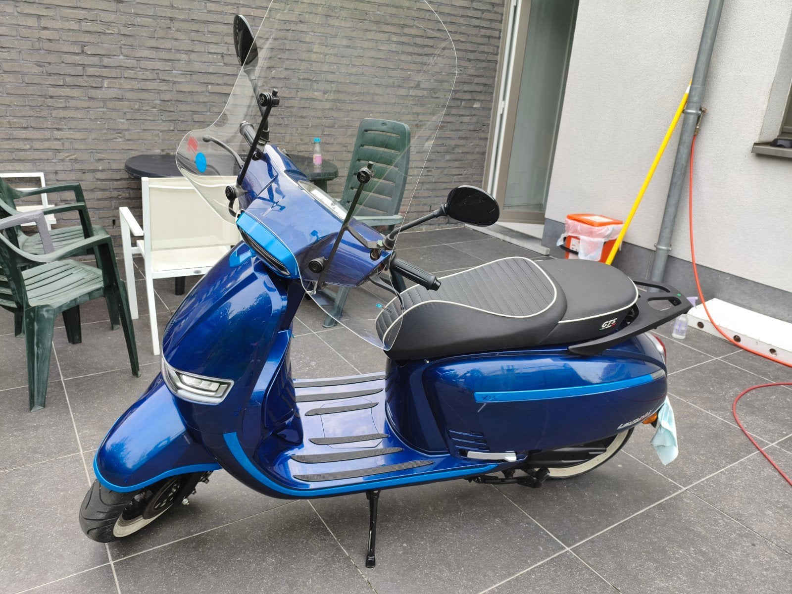 Scooter, Vélos & Vélomoteurs, Comme neuf, Classe B (45 km/h), Enlèvement, Électrique