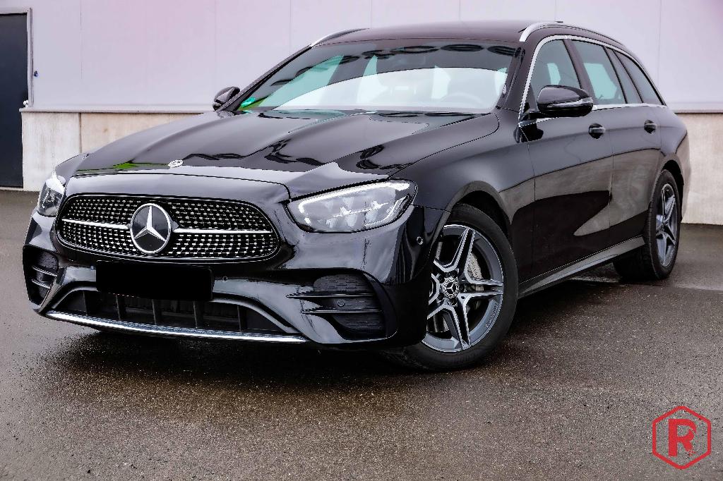 Mercedes E 300 de Break AMG Pano TVA, Autos, Cuir, Euro 6, Entreprise, Entretenue par le concessionnaire