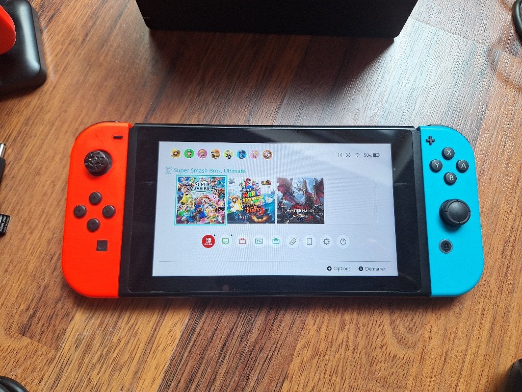 Nintendo Switch 1, Enlèvement, Utilisé, Avec 3 manettes ou plus, Switch Original