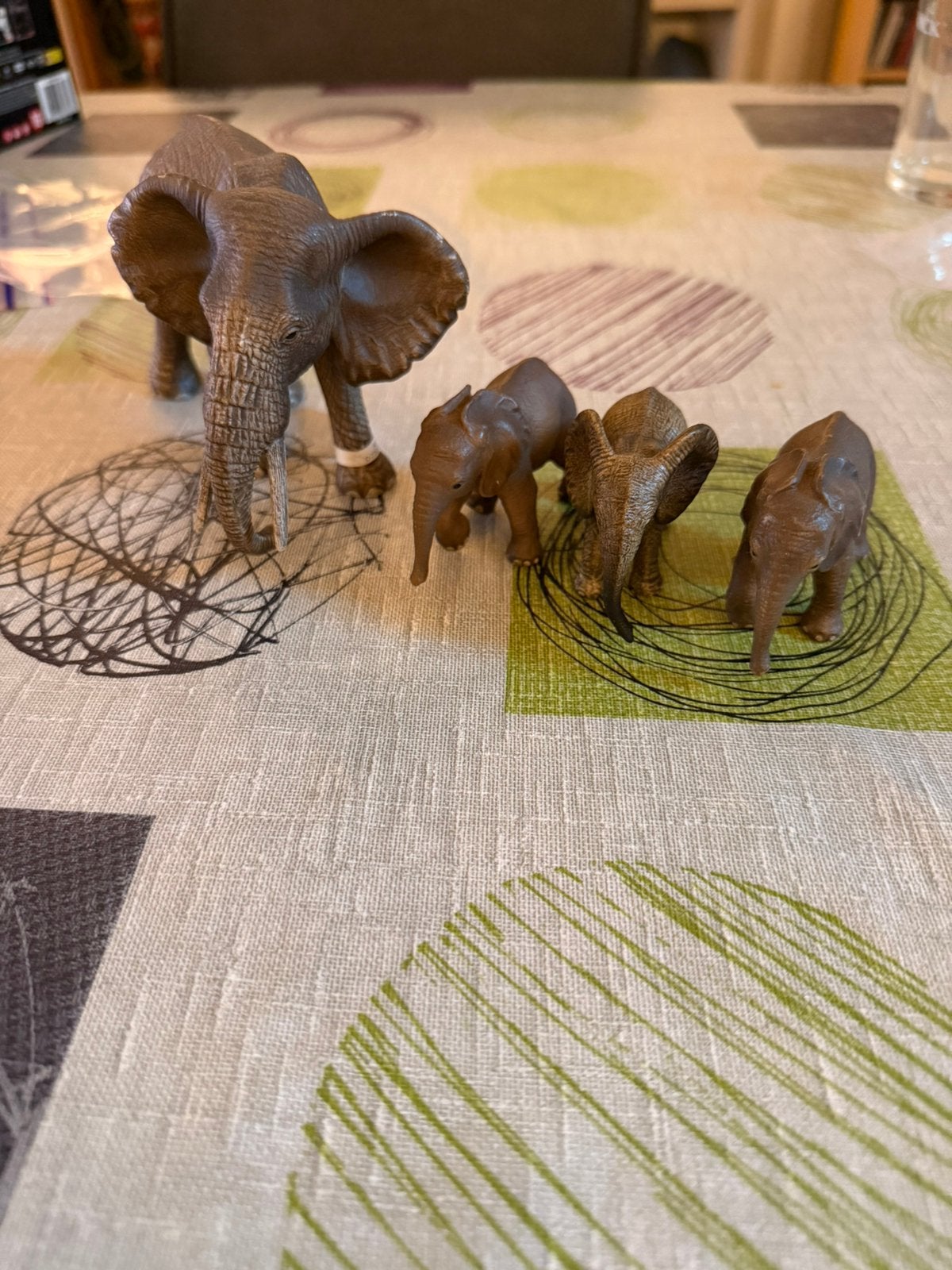 4 olifanten Schleich, Verzamelen, Ophalen of Verzenden, Zo goed als nieuw