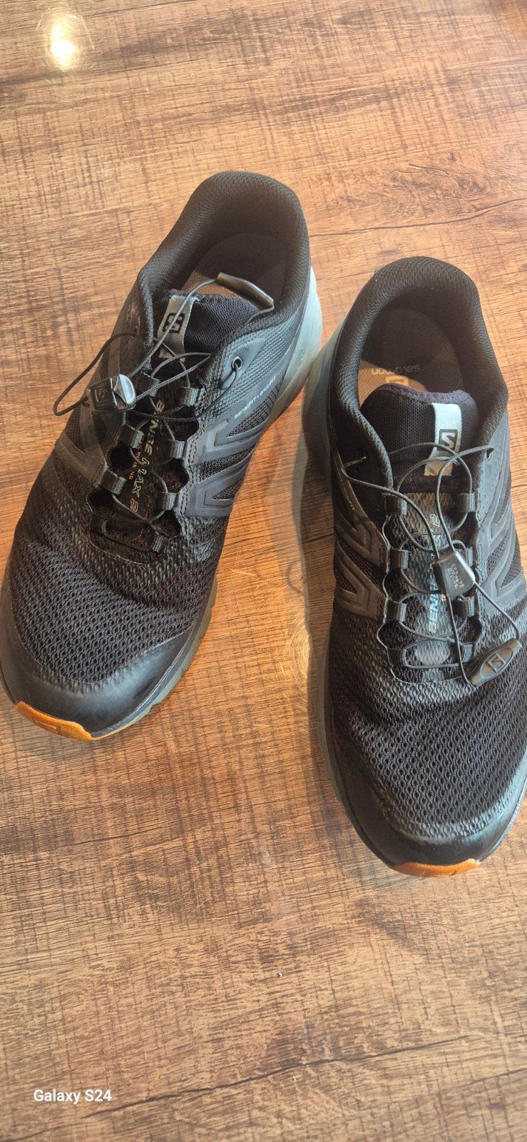 Outdoor schoenen SALOMON  ZWART 45 1/3 30,0 euro, Ophalen, Zo goed als nieuw, Schoenen