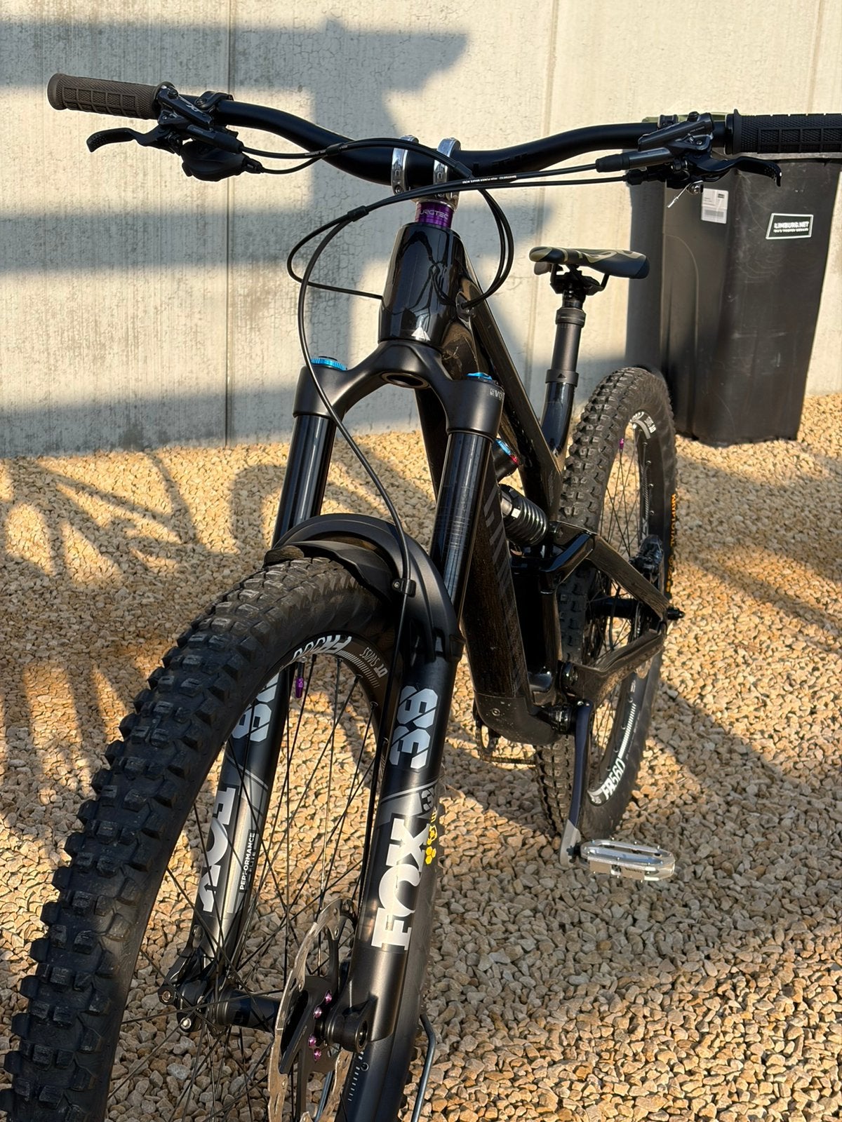 Canyon Torque CF8 MULLET (M), Enlèvement, Comme neuf
